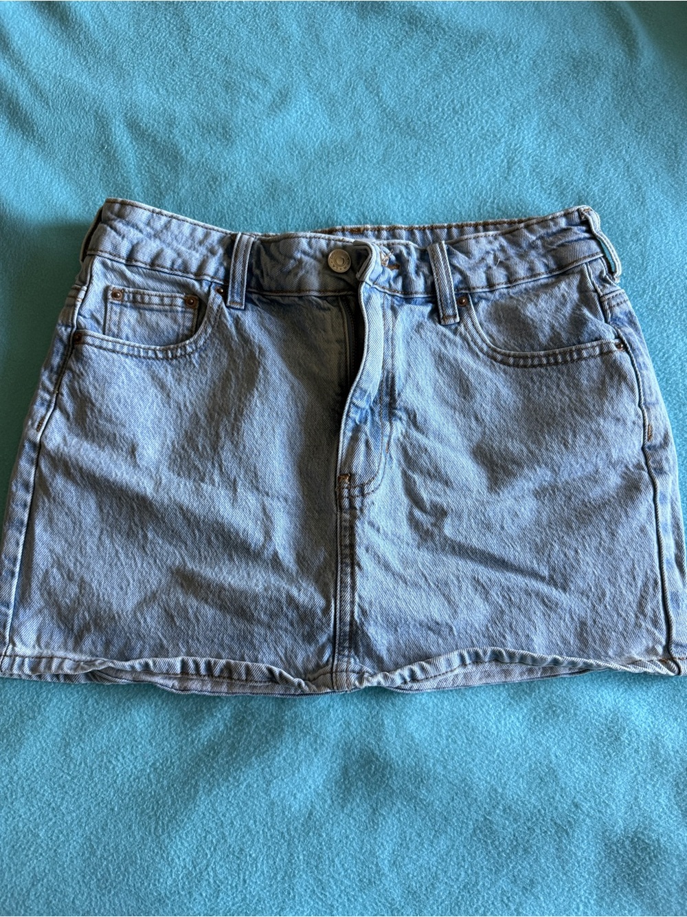 PacSun Light Blue Denim Mini Skirt - Casual Five-Pocket Style